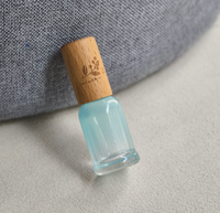 Flacon d'échantillon de parfum en verre de 8 ml haut de gamme avec bouchon en bois naturel gravé, pour huiles essentielles, marque privée