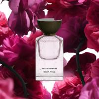 Col à visser de bouteille de parfum en verre vide carré de 30ml 50ml 100ml à sertir de luxe avec impression de logo personnalisé et boîte cadeau
