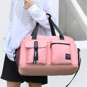 Bolsa Deportiva de Nailon de Gran Capacidad, Color Rosa y Negro, Bolsa de Viaje Unisex, Bolso de Hombro para Deportes de Interior, Primavera 2024 - Product Image 1