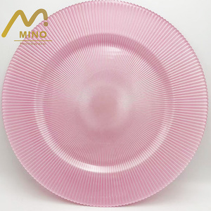 Assiettes de présentation rondes <span class=keywords><strong>en</strong></span> <span class=keywords><strong>verre</strong></span> à rayures vertes, bleues et roses, élégantes et personnalisables, de 13 pouces, pour la décoration de mariage et la table de fête (vente <span class=keywords><strong>en</strong></span> gros) - Product Image 3