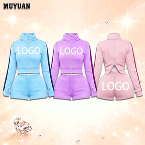Set Estivo da Donna Personalizzabile con Logo, Giacca con Colletto Alto e Zip a Manica Lunga e Pantaloncini, Basso MOQ, Disponibile in Misto Nylon e Cotone - Product Image 1
