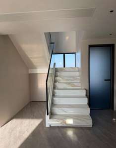 แผ่นหินอ่อนลายทองคำบราซิล Calacatta Gold สำหรับผนัง วิลล่า บันได เคาน์เตอร์ครัว <span class=keywords><strong>อ่าง</strong></span>ล้างหน้า - Product Image 4