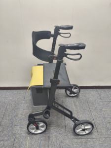 Déambulateur pliant ultra-léger en aluminium avec motif en fibre de carbone pour les personnes âgées, usage quotidien - Product Image 6