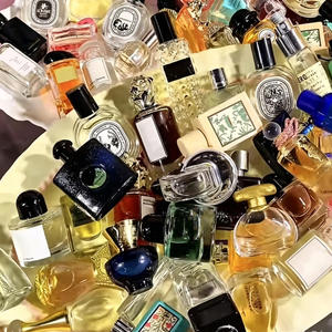 Mini Perfume en Spray de 7.5ml para Hombre, Aroma Fresco y Duradero, Antitranspirante Moderno, Tamaño Regular - Product Image 4