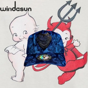 Casquette de baseball 5 panneaux Graffiti avec doublure en satin, chapeau personnalisé en daim avec logo démon pour humain et animal de compagnie - Product Image 4