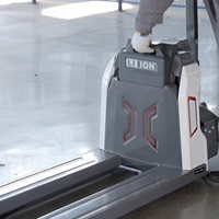 Transpaleta electrónica todo terreno Jack Trolley 1,5 T batería de litio 2T Vehículo de manipulación de paletas elevador de carretilla elevadora eléctrica