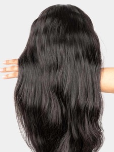 Peluca frontal de encaje HD 13x4 de textura suave y ondulada natural, la más vendida, para uso en salones de belleza y cuidado personal, proveedor mayorista. - Product Image 4