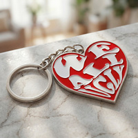Nouveau porte-clés en métal personnalisé en forme de cœur, lettres en relief 3D, porte-clés en émail, porte-clés personnalisés pour la promotion de la marque et l'usage quotidien