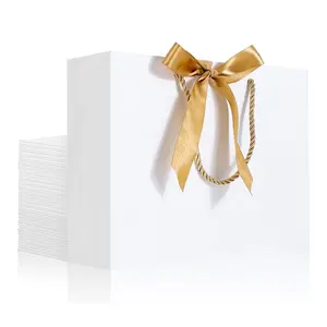 Sacs cadeaux de remerciement blanc écologique Party Favor personnalisé mariage douche de bébé anniversaire emballage sac en papier avec ruban