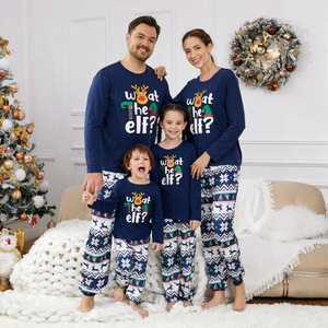 Conjunto de Pijamas Navideños Personalizados de Elfos Familiares, Ropa de Dormir de Poliéster para Hombres, Mujeres y Niños, Ropa de Dormir Navideña, Dropshipping POD - Product Image 1