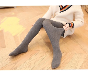 Collants en velours pour enfants, très demandés, leggings épais en polaire, motif de patte de dessin animé, antidérapants, collants chauds - Product Image 5