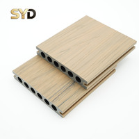 Planches de terrasse en composite bois-plastique WPC, résistantes aux UV et aux intempéries, pour jardin, patio et sols extérieurs.