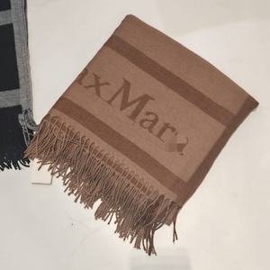 شال نسائي شتوي على الطراز الأوروبي والأمريكية بحروف <span class=keywords><strong>M</strong></span> طويلة على الوجهين متين قابل للتنفس للكشف عن الإبر في الهواء الطلق - Product Image 5