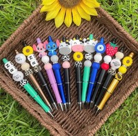 Venta al por mayor bebé masticar juguete DIY pezón cadena joyería silicona corona cuentas silicona encantos para bolígrafos