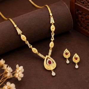 Ensemble de bijoux classiques en or 22 carats avec collier et boucles d'oreilles pendantes en rubis en forme de goutte d'eau pour mariage, cérémonie ou tenue de soirée élégante. - Product Image 3