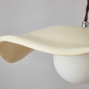 Moderne Wabi-Sabi Wellenform Pendelleuchte - Skulpturaler Pilzwolken-Schirm aus Harz, <span class=keywords><strong>G9</strong></span> Glühbirne - Product Image 4