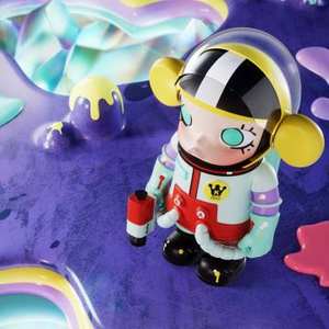 Producto 100% Original y Genuino POP MART MEGA COLLECTION 1000% SPACE MOLLY Little Painter - Product Image 6