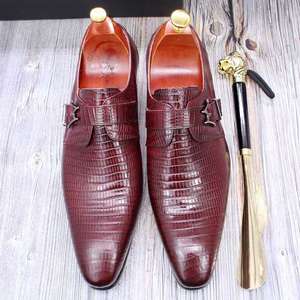 Nouvelles chaussures en cuir pour hommes à rayures - Chaussures habillées élégantes et luxueuses - Fabriquées à la main sur mesure - Chaussures en cuir pour hommes en gros - Product Image 5