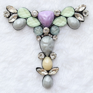 Venta al por mayor piedras pegamento <span class=keywords><strong>base</strong></span> de fibra hecho a mano zapatos de piedra de cristal ornamento para las mujeres para sandalias - Product Image 5