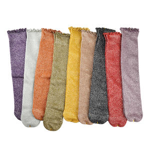 Chaussettes scintillantes douces et confortables de qualité supérieure pour femmes, chaussettes scintillantes pour les fêtes, chaussettes de sport de qualité - Product Image 4