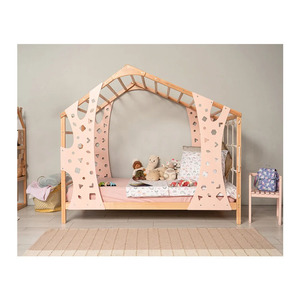 Structure de jeu intérieure inspirée de Montessori avec lit plateforme en bois pour chambre et salon, thème jungle pour tout-petits - Product Image 1