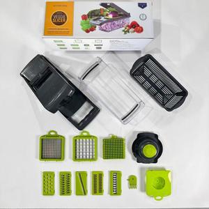 Accessoires de <span class=keywords><strong>cuisine</strong></span> en gros d'usine : Hachoir manuel multifonctionnel 16-en-1 en plastique pour légumes, oignons et <span class=keywords><strong>mandoline</strong></span> - Product Image 5