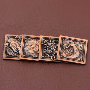 Nuevo diseño Juego Residents Evils <span class=keywords><strong>8</strong></span> Caballo Sirena Llavero Adornos Juego Recuerdos Monedas - Product Image 4