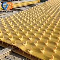 Revêtement protecteur professionnel en HDPE de 1,5 mm avec goujons en V pour le renforcement du gazon des parkings