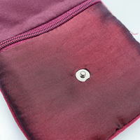 Bijoux en satin et éponge respectueux de l'environnement à la mode pochettes de voyage anneau bijoux de poche personnalisés