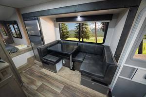 Camioneta <span class=keywords><strong>Camper</strong></span> 4x4 de Expedición 2025 Directo de Fábrica, Fabricada en Fibra de Vidrio con Cocina y Baño, en Venta - Product Image 5