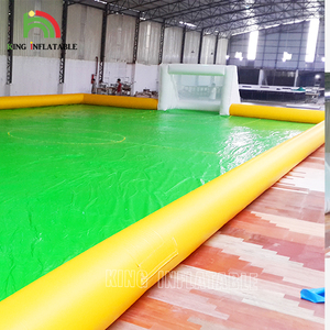 Terrain de sport gonflable Clubs de football Amusement en famille Football en plein air Arène gonflable de Zorb | Terrain de football gonflable de savon - Product Image 3