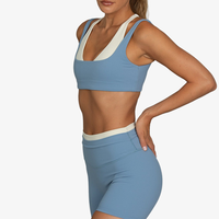 Ensembles de yoga respirants personnalisables avec logo, débardeur à encolure en V, shorts double couche color block pour femmes, vêtements de sport