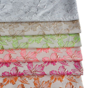 Tissus de mode <span class=keywords><strong>à</strong></span> prix de gros, tissus teints en fil, tissus jacquard métalliques 3D gaufrés pour vêtements/textiles de maison - Product Image 2