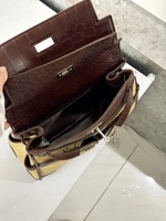 Tas Selempang Wanita Gaya Retro Baru yang Stylish, Desainer Fashion, Mewah, Trendi, Cocok untuk Belanja dan Aktivitas Sehari-hari