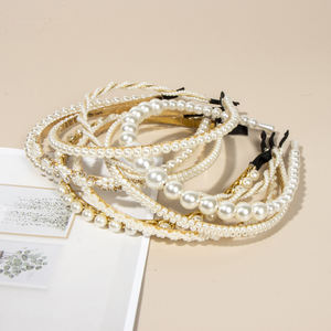 महिलाओं के लिए हॉट कोरियन विंटेज मोती हेयरबैंड, गैंडे के साथ दुल्हन बालों के सामान - Product Image 4