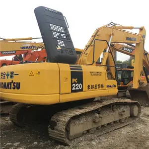 좋은 조건 늪 버기 수륙 양용 굴삭기 Komatsu PC220-7 플로팅 굴삭기 강 준설에 사용되는 18m 긴 붐