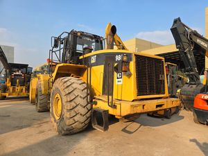 Chargeuse sur pneus CAT 980G d'occasion, 8 tonnes, chargeuse frontale, godet de 5-6,1 m³, matériel de construction Caterpillar à vendre - Product Image 4