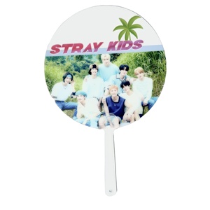 Éventail à main en plastique transparent imperméable PVC, design personnalisé avec des stars KPOP pour les fans - Product Image 3