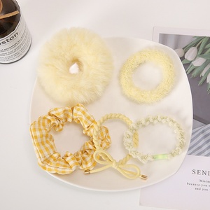 All'ingrosso 5 pezzi regalo per ragazze accessori per capelli per bambini plaid per capelli fascia in gomma pelosa pelosa soffice scrunchie set <span class=keywords><strong>rosa</strong></span> - Product Image 6