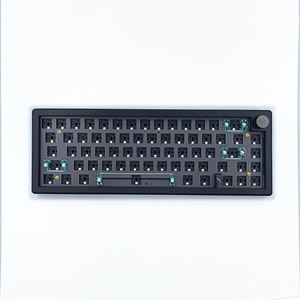 Kit de clavier douanier <span class=keywords><strong>GMK67</strong></span> en gros échange à chaud commutateurs MX joint filaire/sans fil 2.4G 65% claviers périphériques barebone - Product Image 1