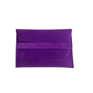 Pochette d'emballage personnalisée en suède épais violet avec logo et rayures pour livres, cosmétiques et foulards - Product Image 3
