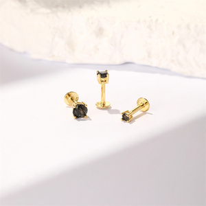 Boucles d'oreilles à vis dorées 1,2x6mm avec quartz rutilé noir en argent S925 à dos plat, 2mm/3mm/4mm - Product Image 1
