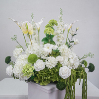 DKB Crafts – Nouvelle collection : Décoration florale pour allée de mariage, style frais, 70 cm, bouquet de fleurs artificielles vertes et blanches pour allée et autel