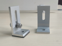 Accessoires de montage solaire en alliage d'aluminium en forme de L avec finition anodisée pour toit en tôle inclinée PV, type rail solaire pour carport