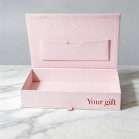 Boîtes cadeaux rigides en papier pour vêtements, chaussures et accessoires, avec couvercle rabattable, logo en relief personnalisé, recyclables, magnétiques et luxueuses