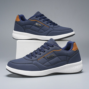 Zapatillas informales retro con cordones para hombre, parte superior sintética suave, suela acolchada ligera, antideslizante, para caminar a diario, viajar, uso al aire libre - Product Image 1