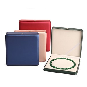 Crown Buckle Custom Pearl Jade Necklace <b>Velvet</b> <b>Jewelry</b> Box <b>Jewelry</b> Box Storage <b>Jewelry</b> <b>Boxes</b> Custom - Product Image 5