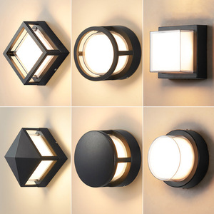 Applique murale extérieure étanche 7W LED, style moderne, pour clôture de jardin, portail, villa, porche - Product Image 1