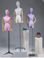 Mannequin Torse Féminin Moderne Réglable, Forme de Robe Colorée, Mannequin Demi-Corps Recouvert de Tissu avec Support Métallique pour Présentation de Vêtements
