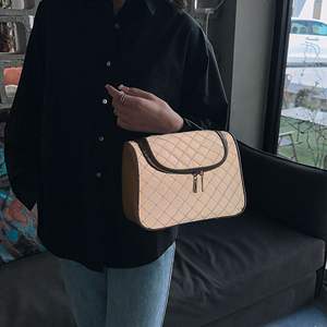 Fashion Hand Cosmetic <b>Bag</b> Large Capacity Cosmetic Storage Handbag Convenient <b>Wash</b> <b>Bag</b> Ladies Cosmetic <b>Bag</b> for <b>Women</b> - Product Image 6